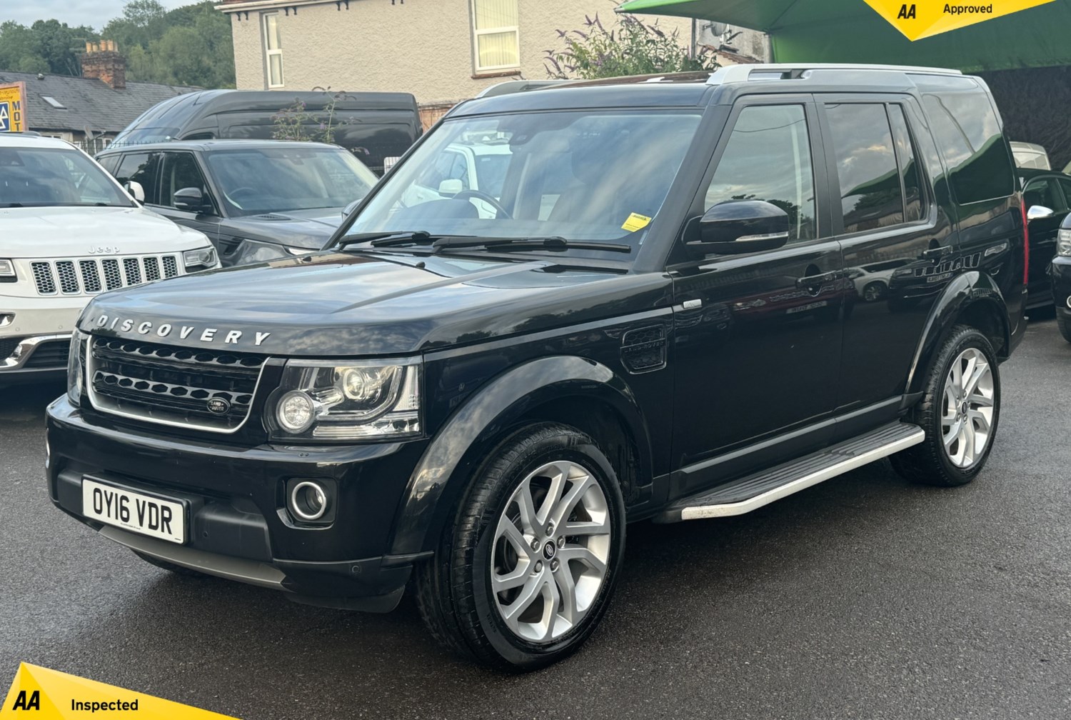 Land Rover Discovery Listing Image