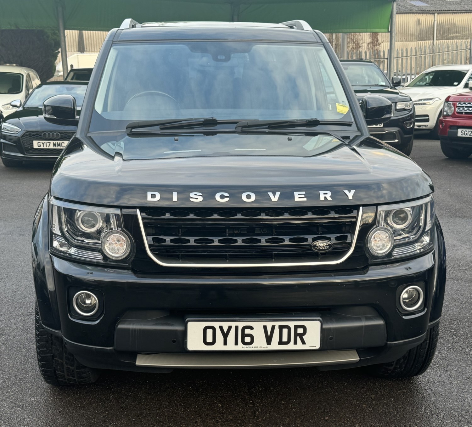 Land Rover Discovery Listing Image