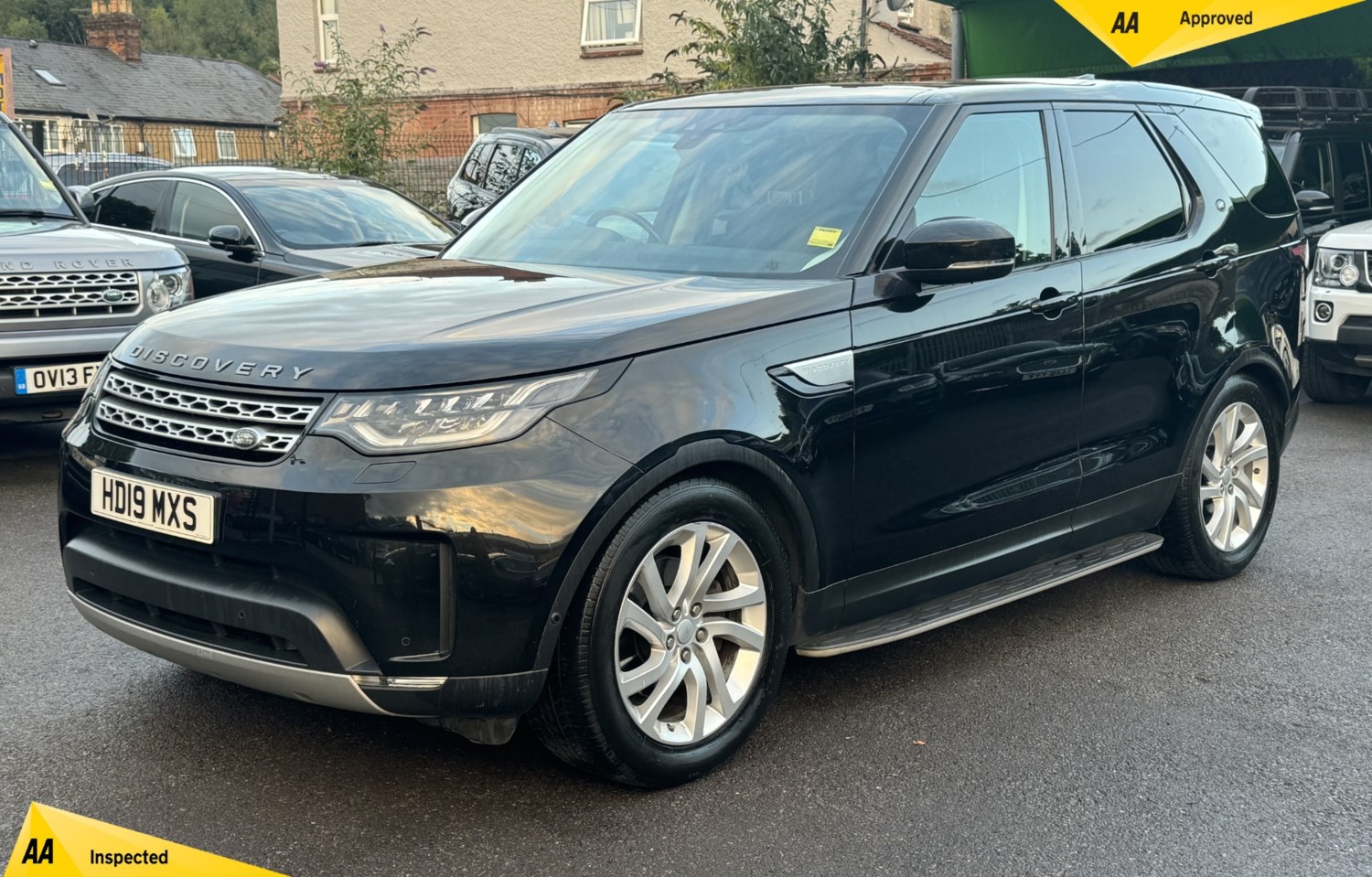 Land Rover Discovery Listing Image