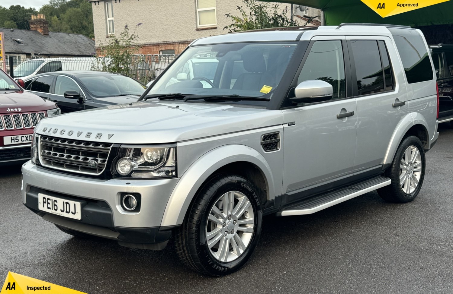 Land Rover Discovery Listing Image