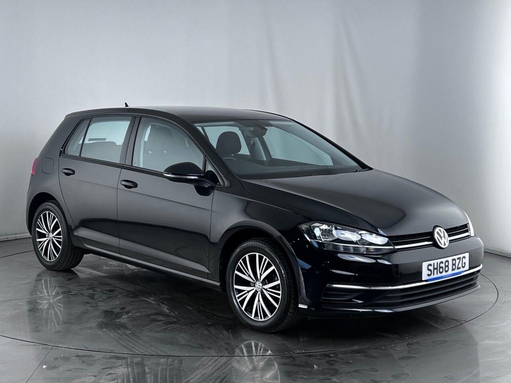 Volkswagen Golf Listing Image