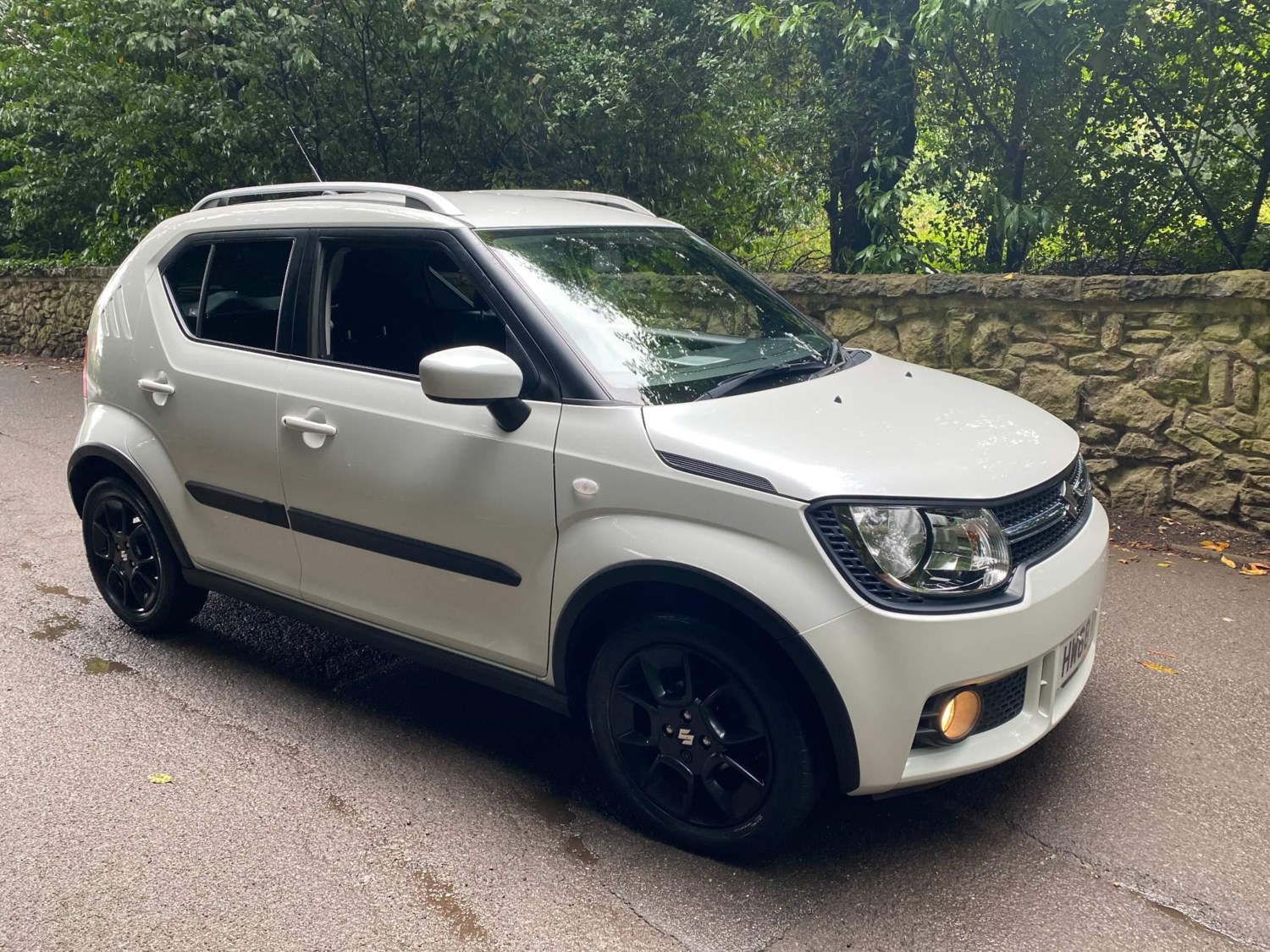 Suzuki Ignis Listing Image