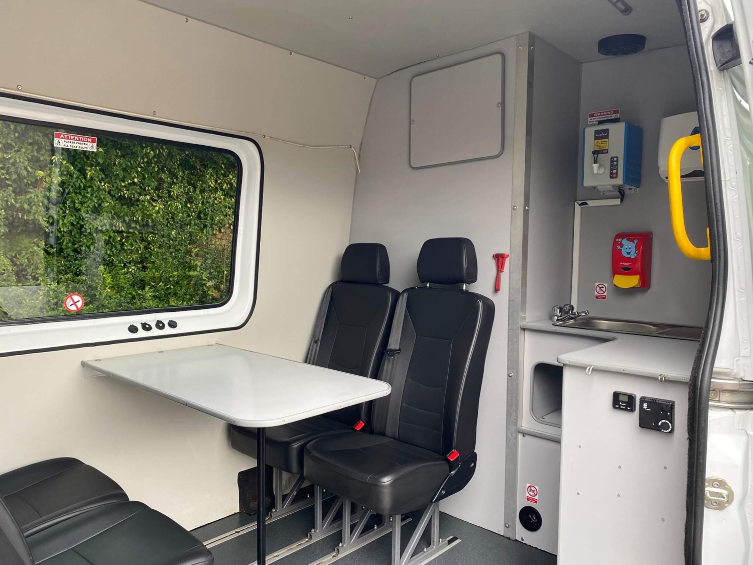 Mercedes-Benz Sprinter Listing Image