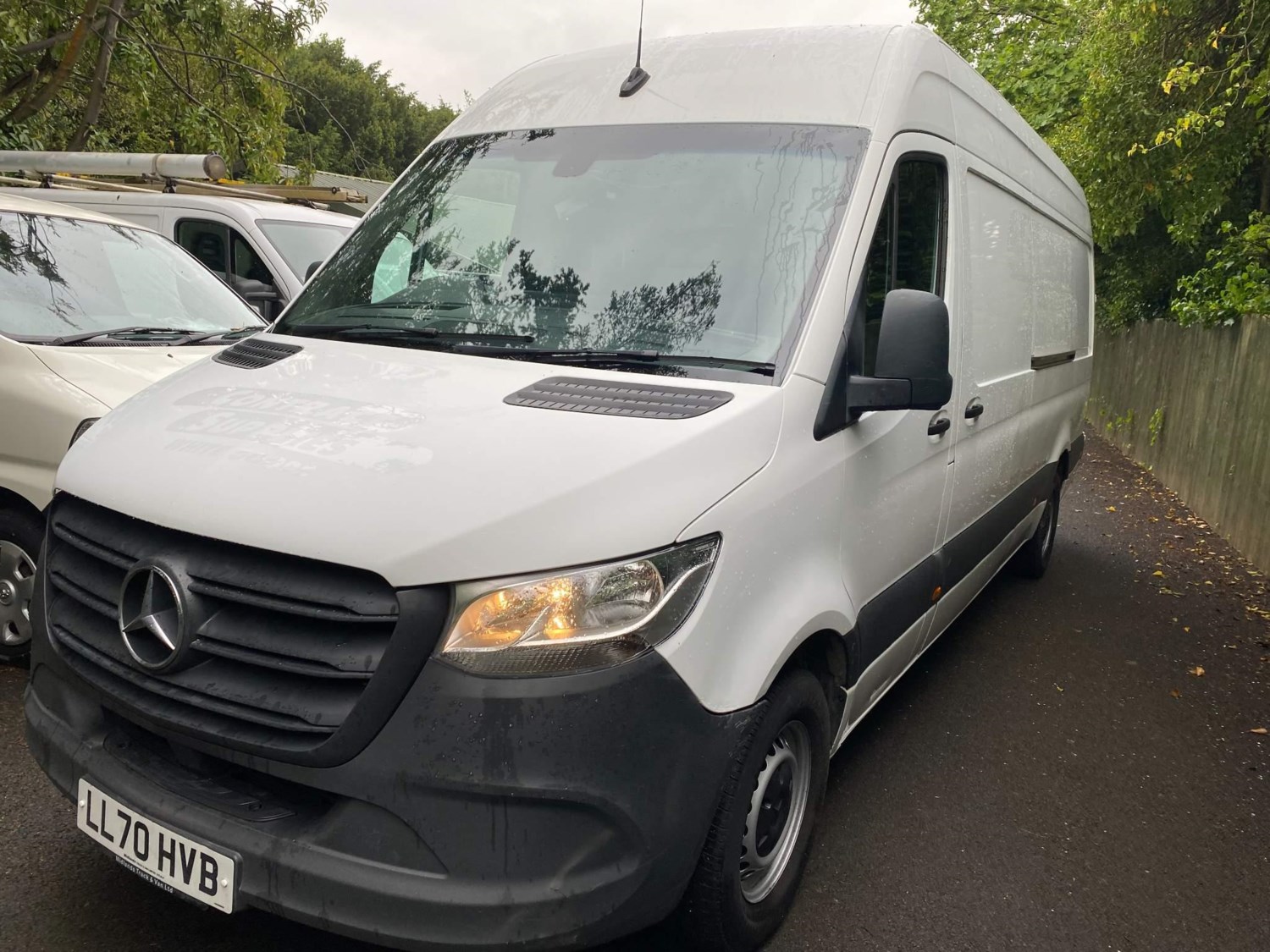 Mercedes-Benz Sprinter Listing Image