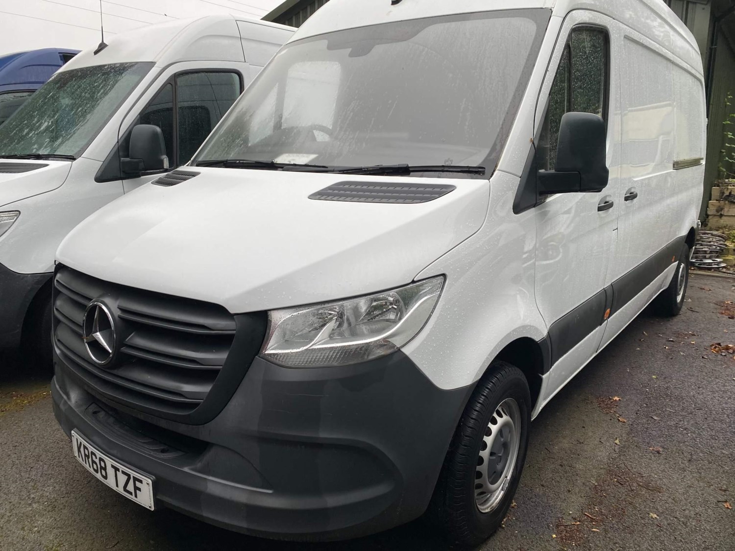 Mercedes-Benz Sprinter Listing Image