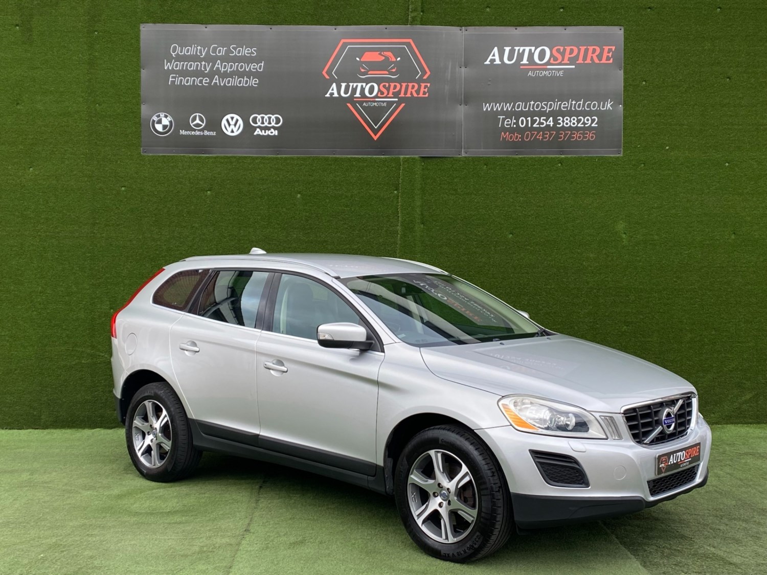 Volvo XC60 Listing Image