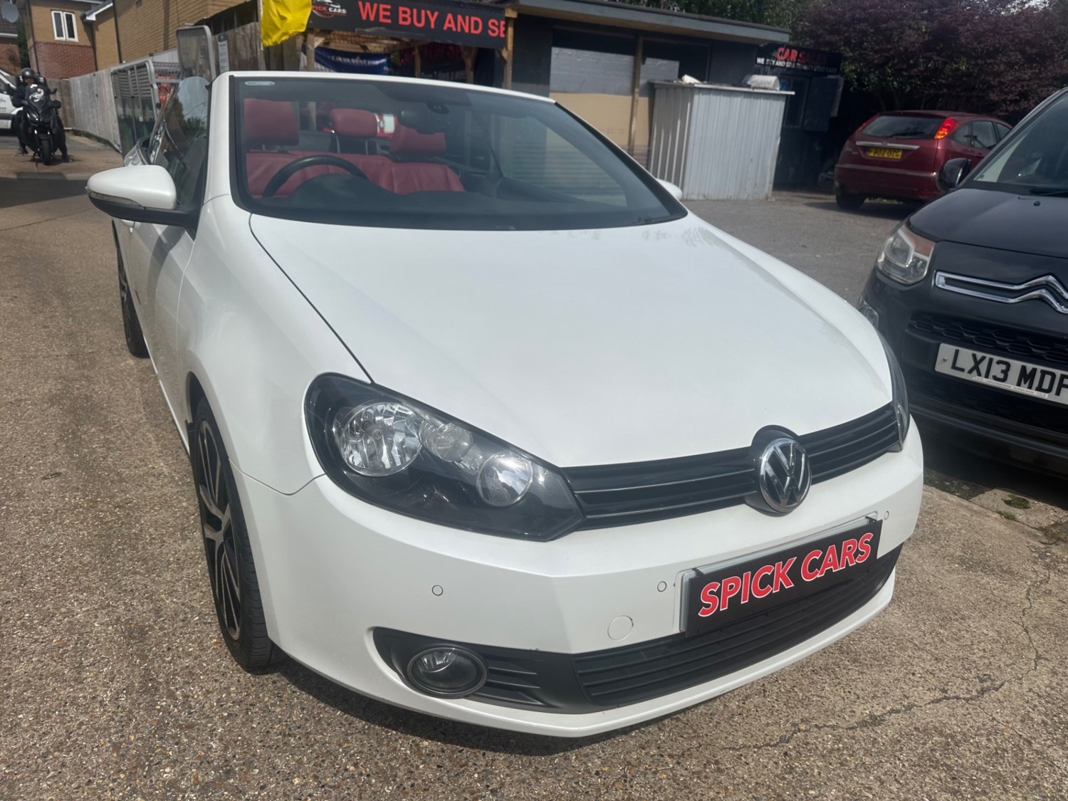 Volkswagen Golf Listing Image