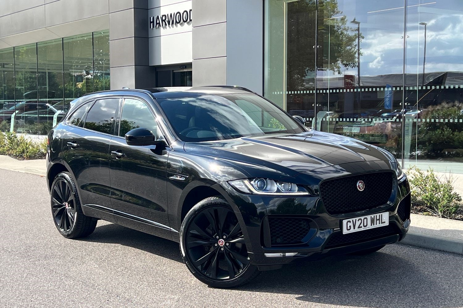 Jaguar F-PACE Listing Image