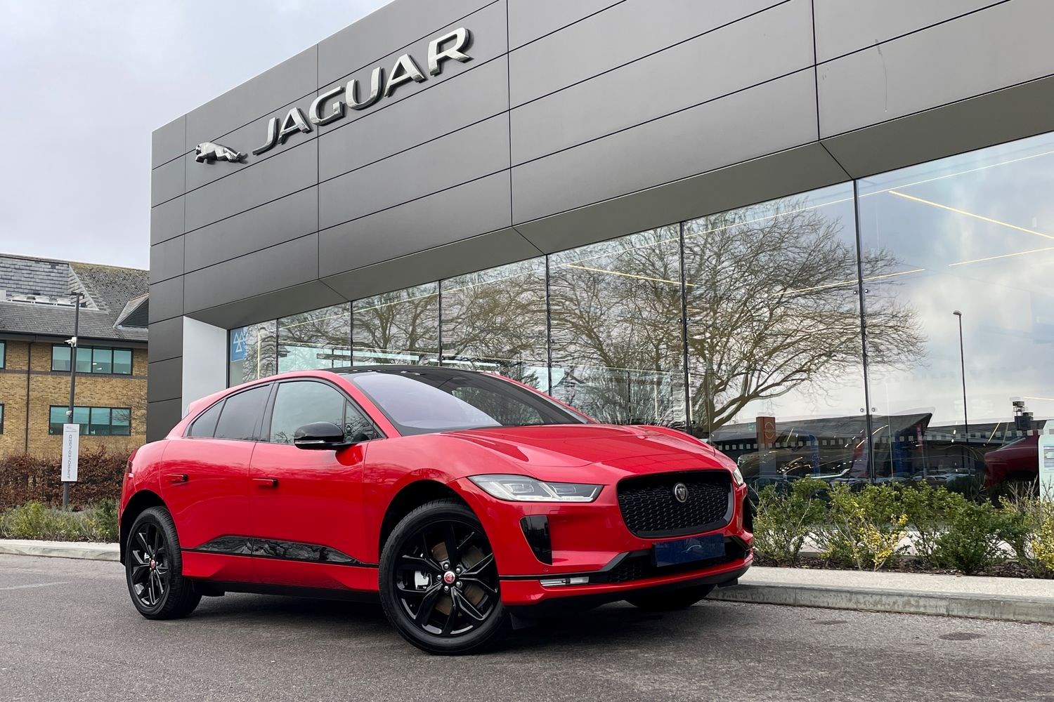 Jaguar I-PACE Listing Image