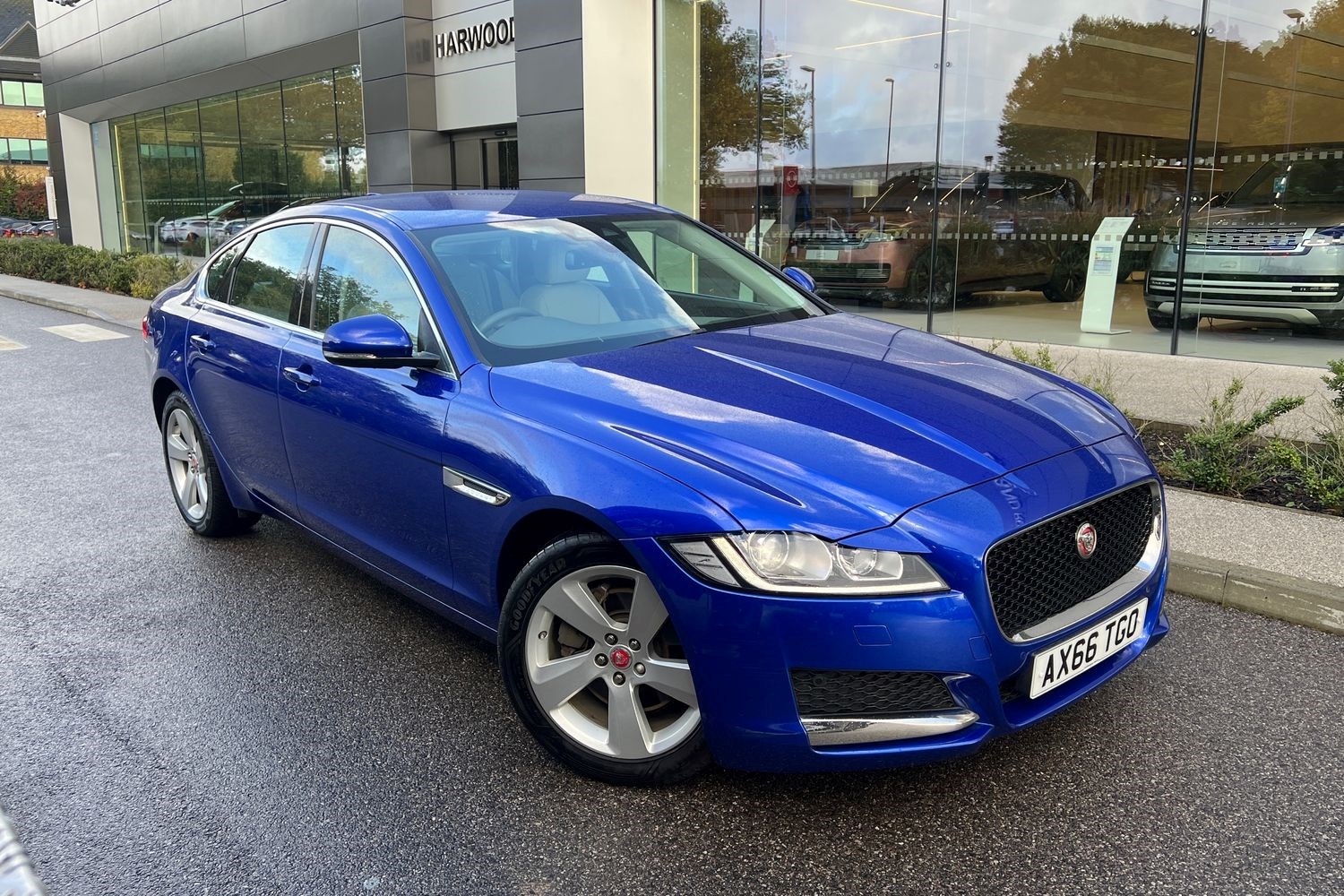 Jaguar XF Listing Image