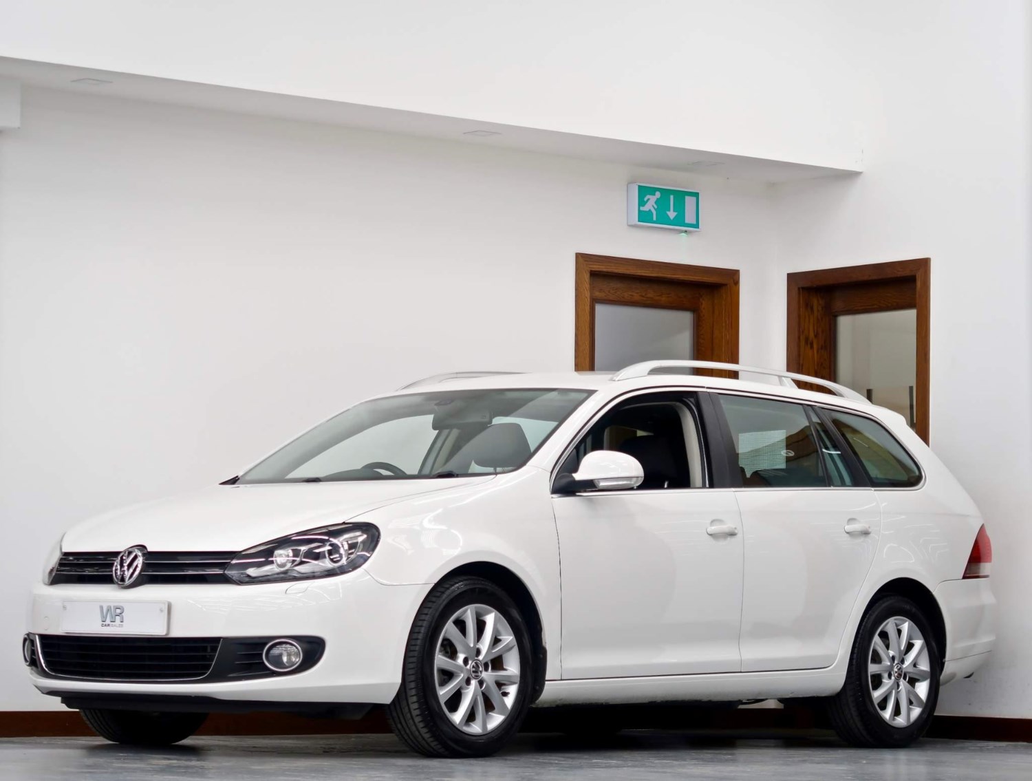 Volkswagen Golf Listing Image