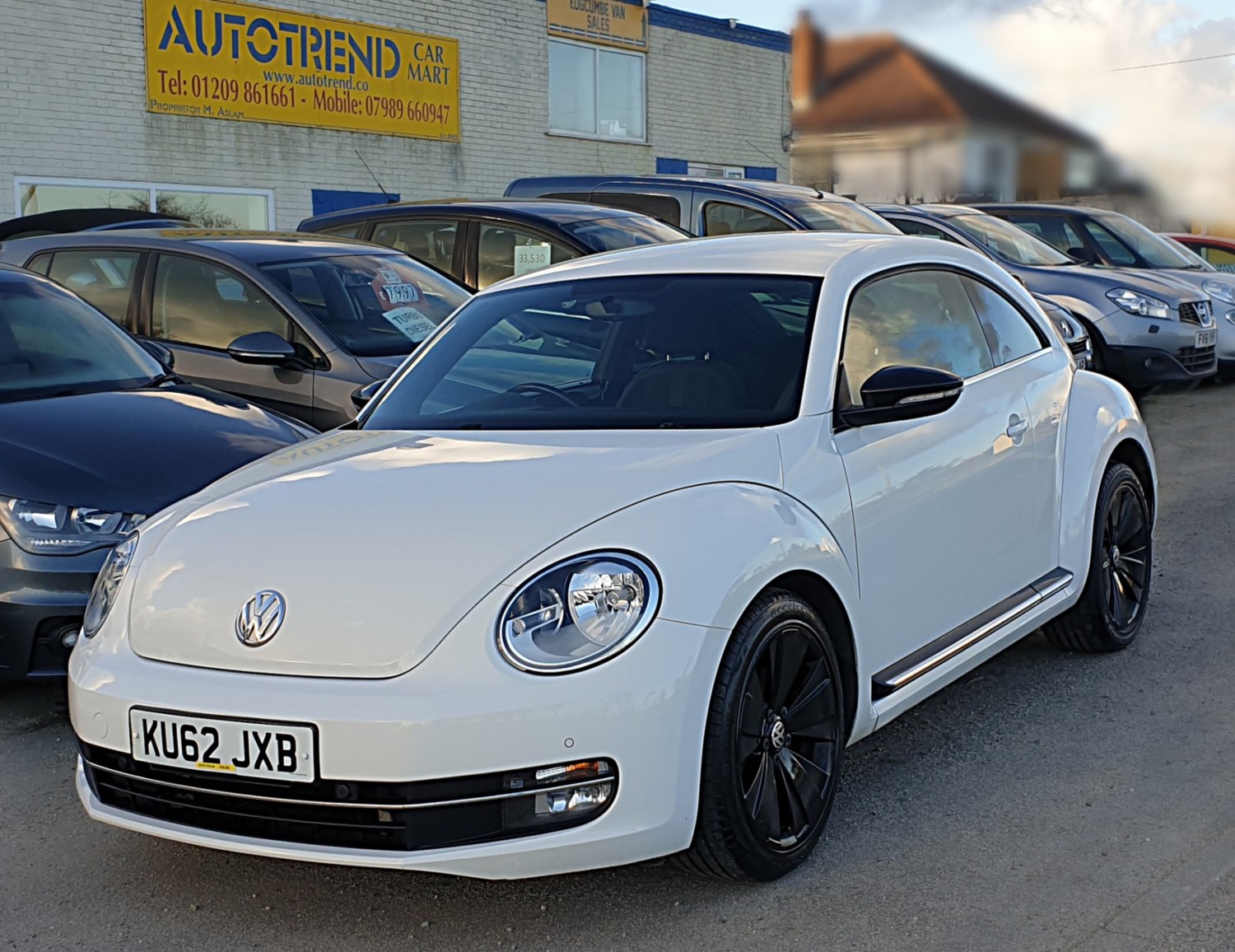 Volkswagen Beetle Listing Image