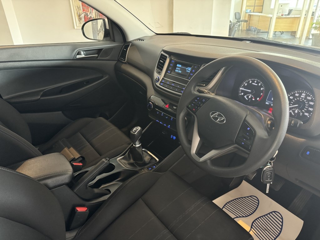 Hyundai TUCSON Listing Image