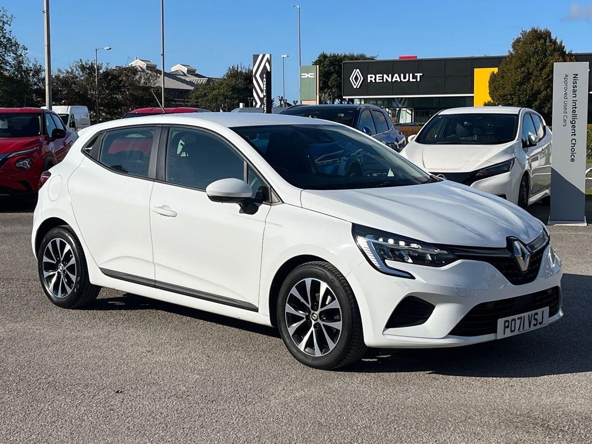 Renault Clio Listing Image