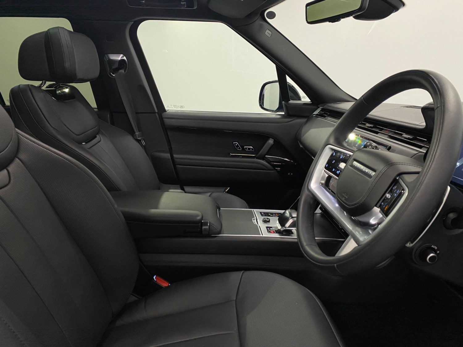 Land Rover Range Rover Listing Image