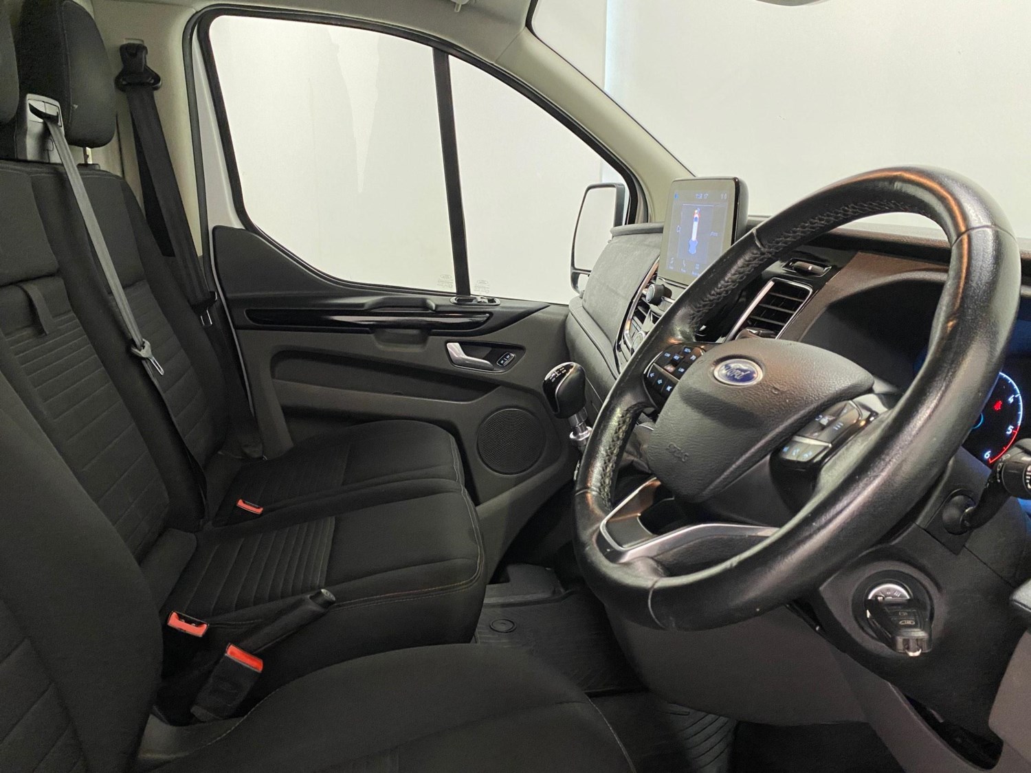 Ford Transit Custom Listing Image