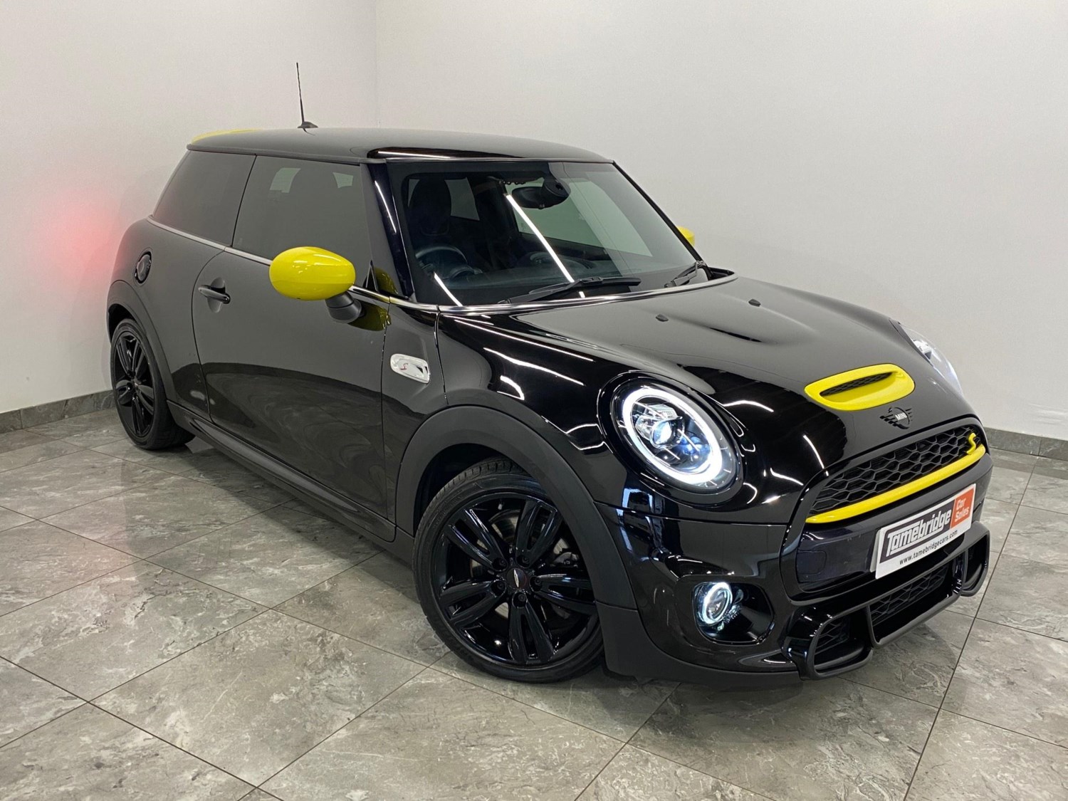 MINI Hatch Listing Image