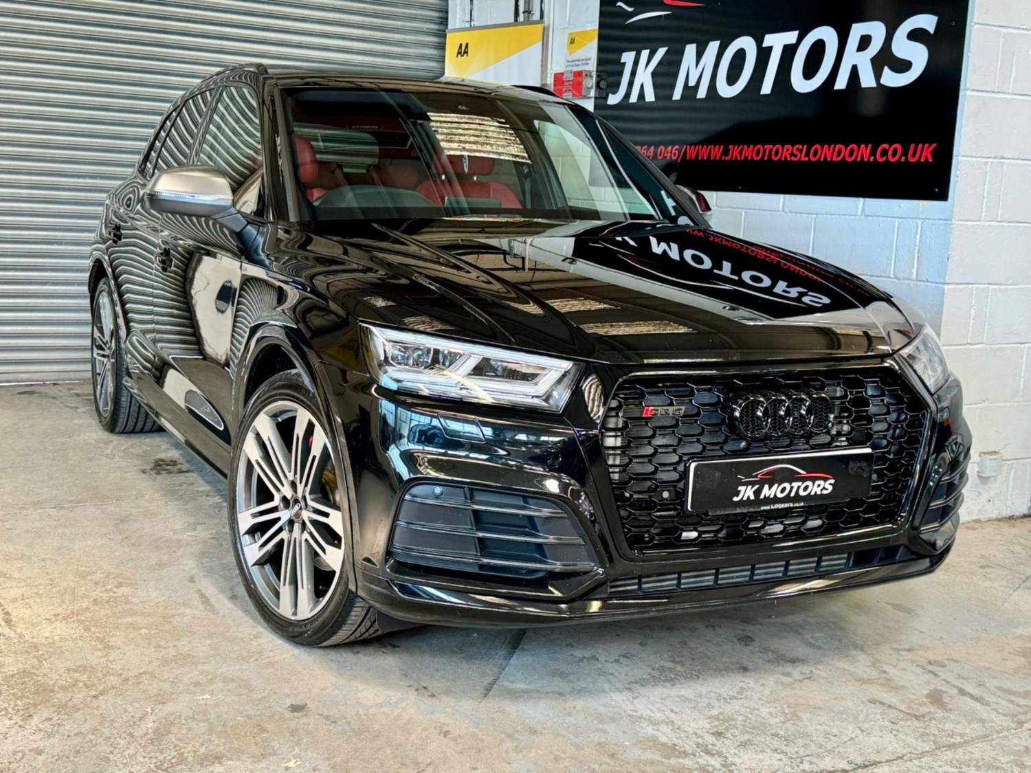 Audi SQ5 Listing Image