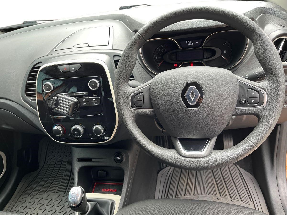 Renault Captur Listing Image