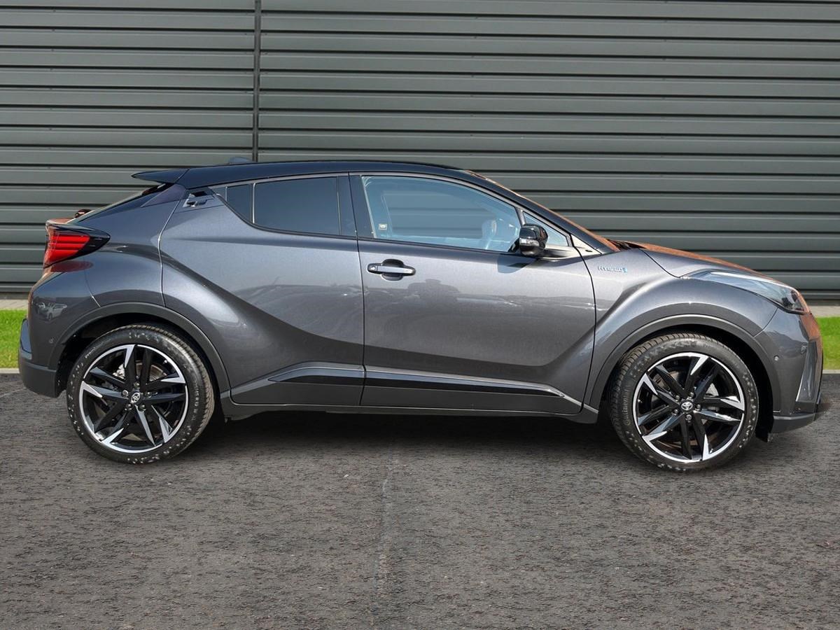 Toyota C-HR Listing Image