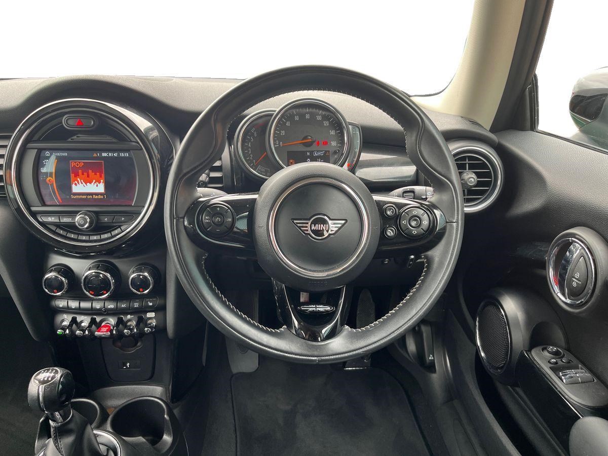 MINI Hatch Listing Image