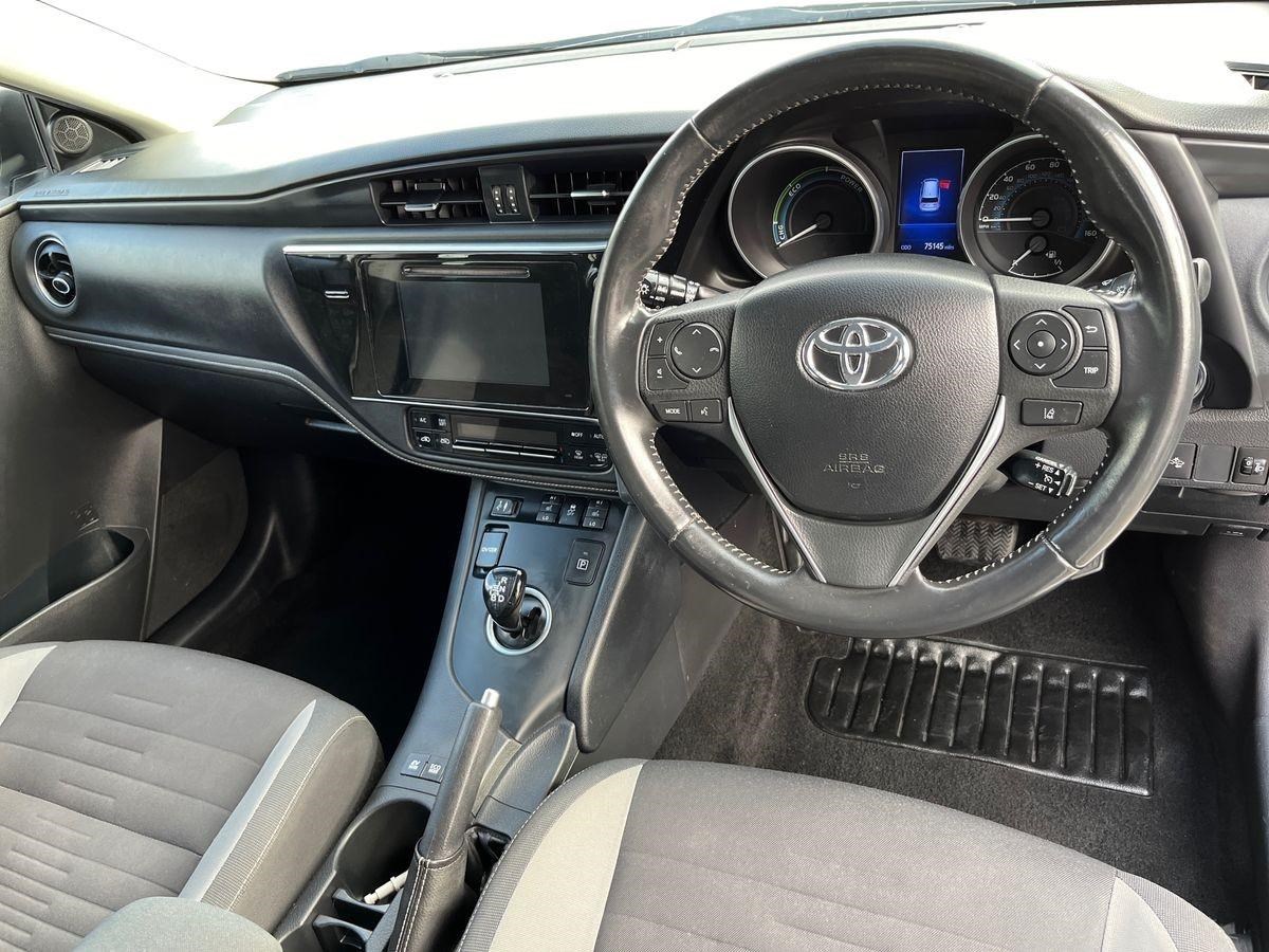 Toyota Auris Listing Image