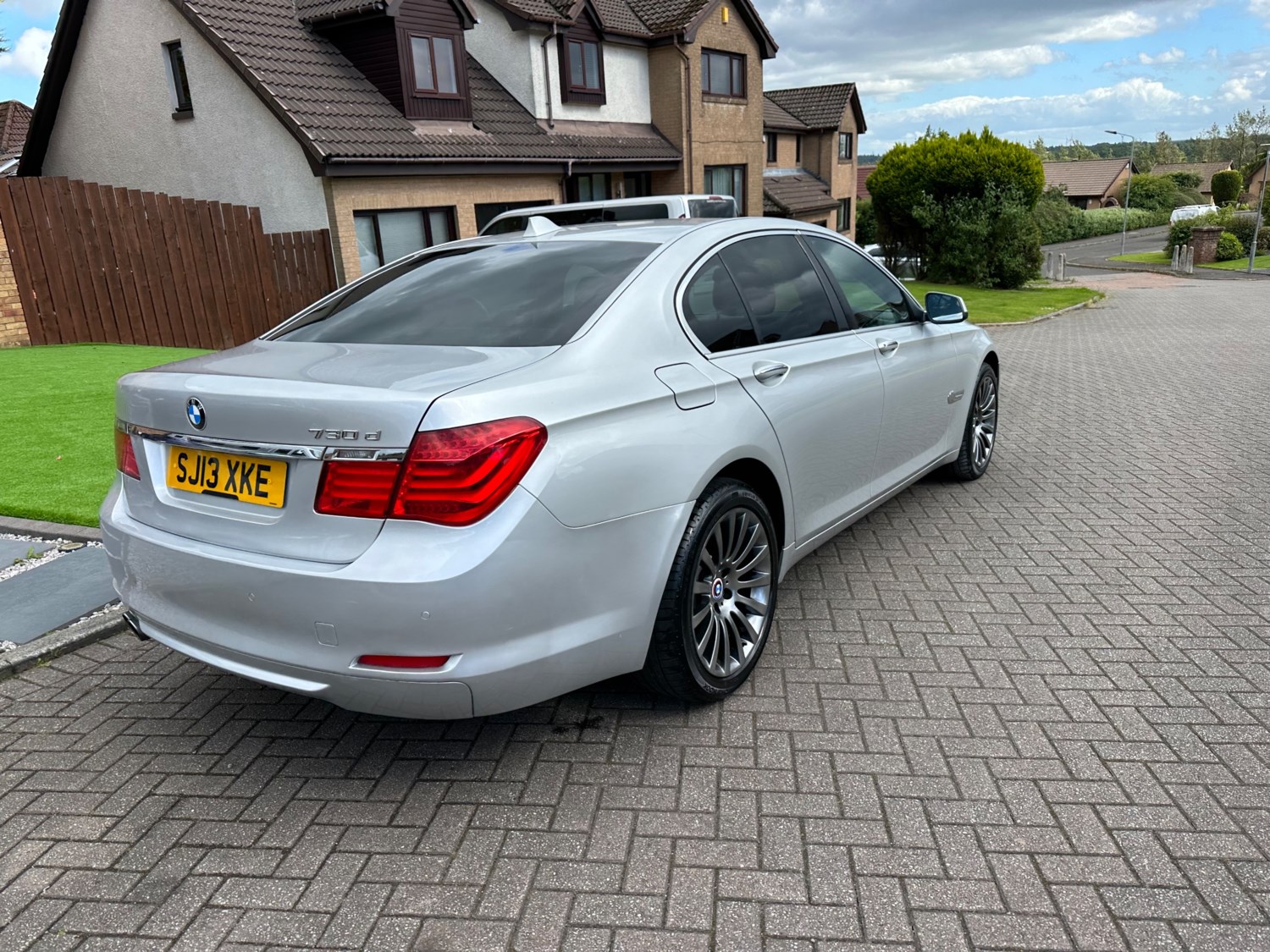 BMW 7 Series Listing Image