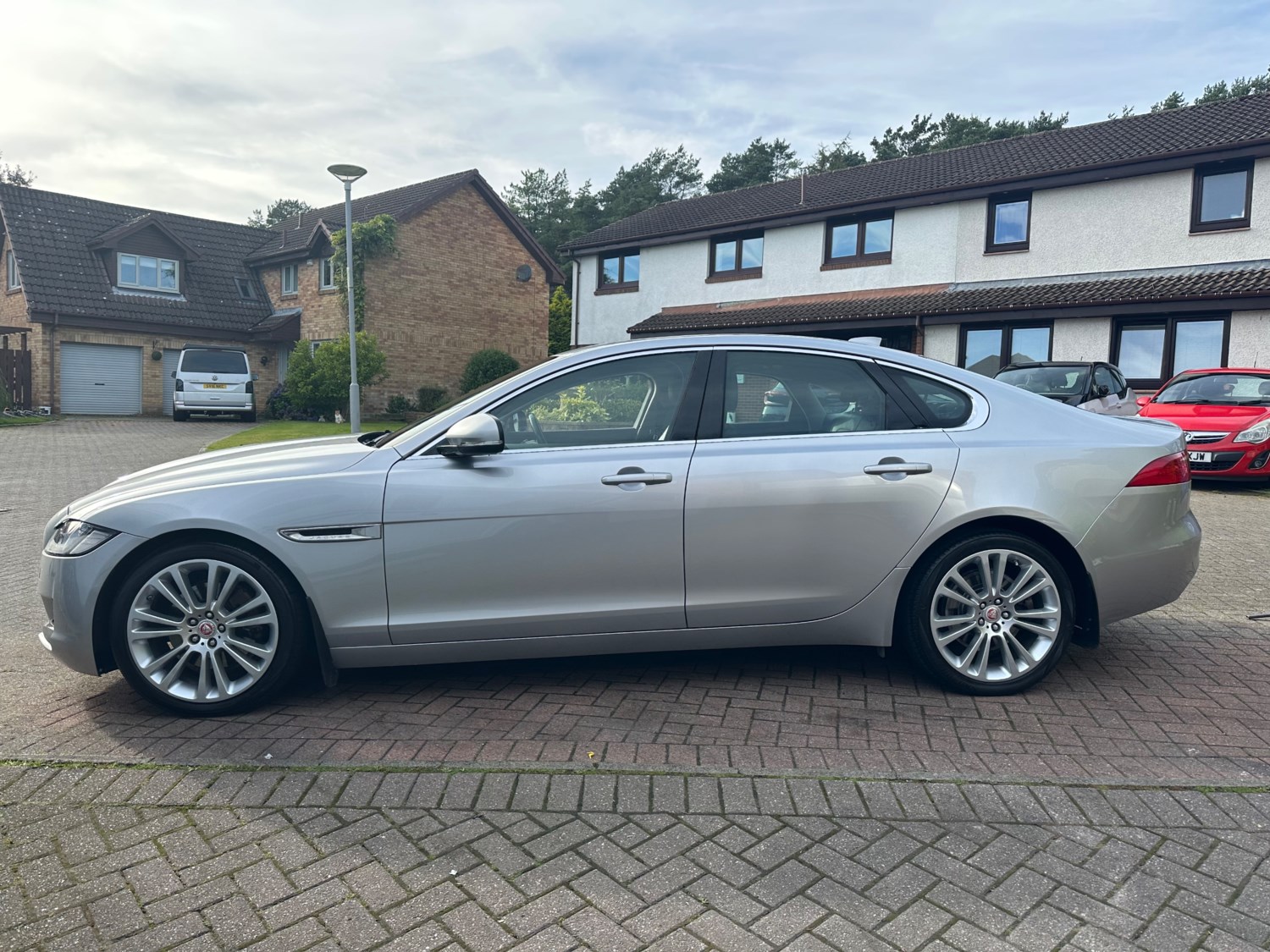 Jaguar XF Listing Image