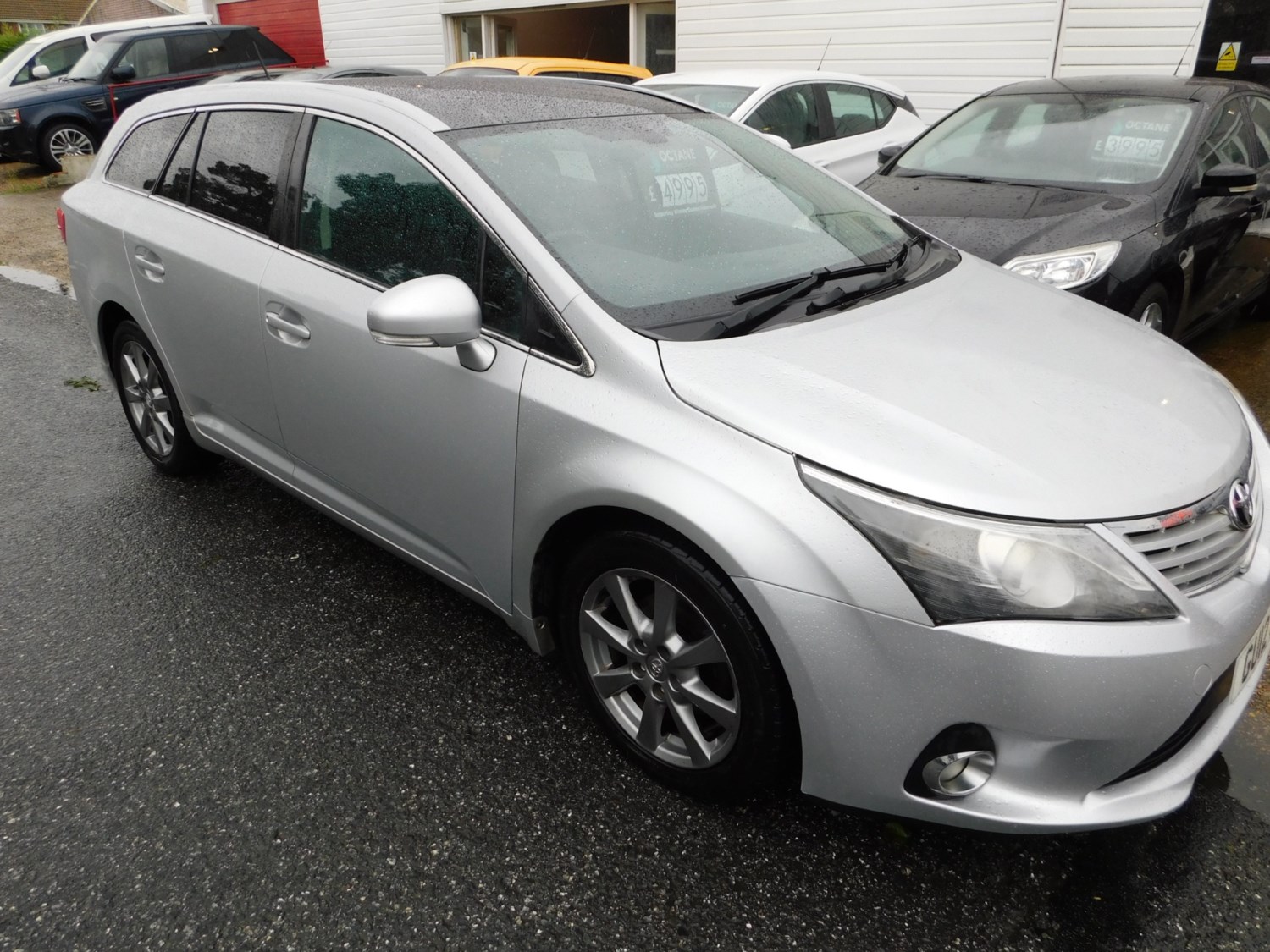 Toyota Avensis Listing Image