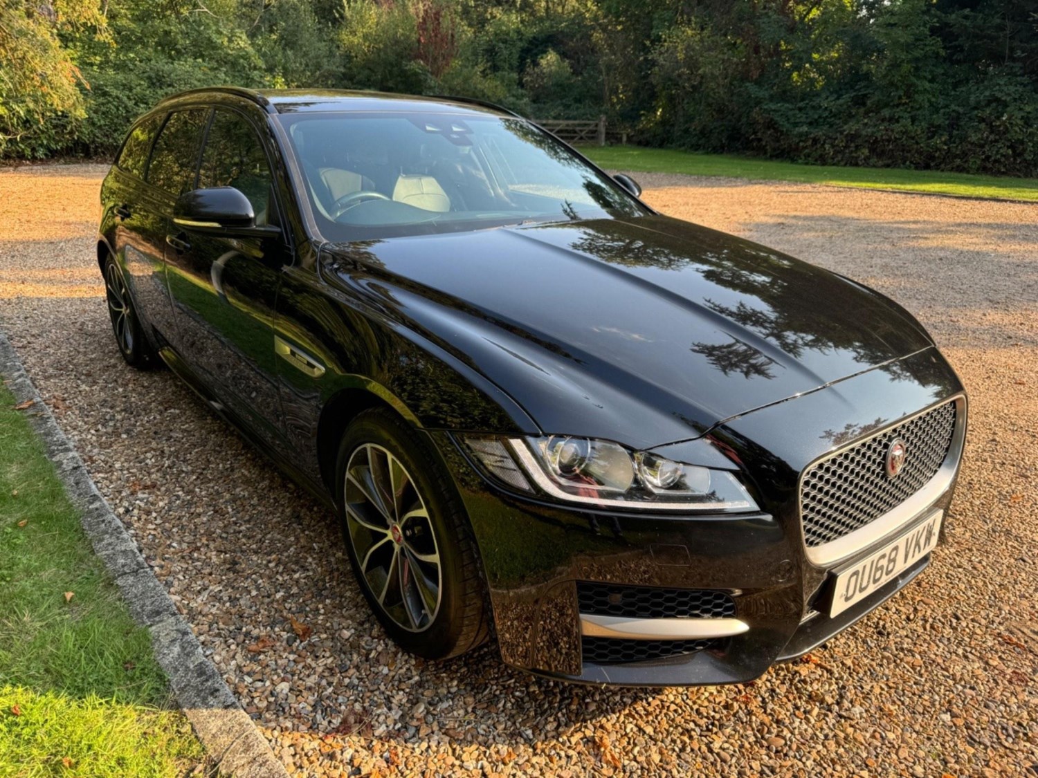 Jaguar XF Listing Image