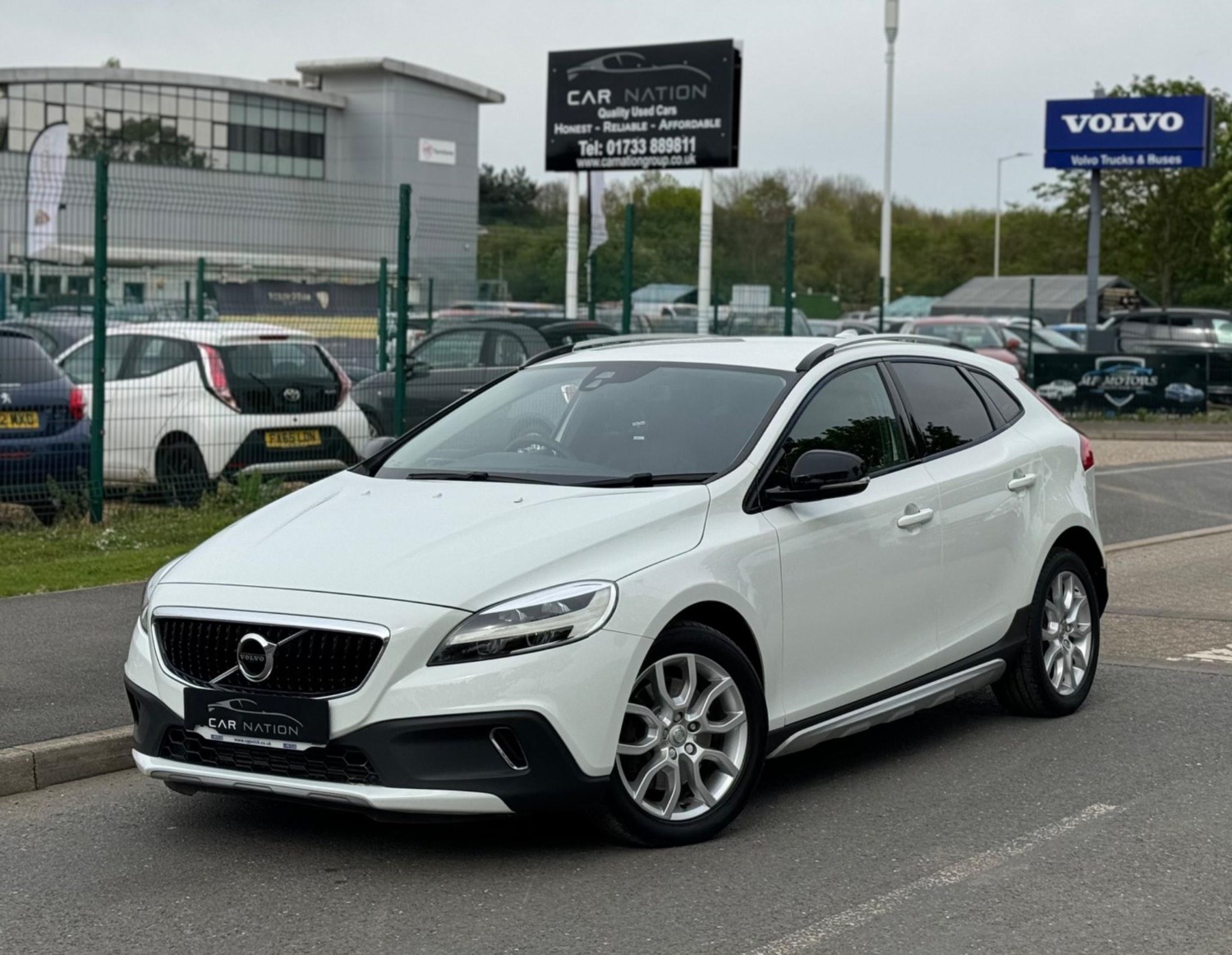 Volvo V40 Cross Country Listing Image