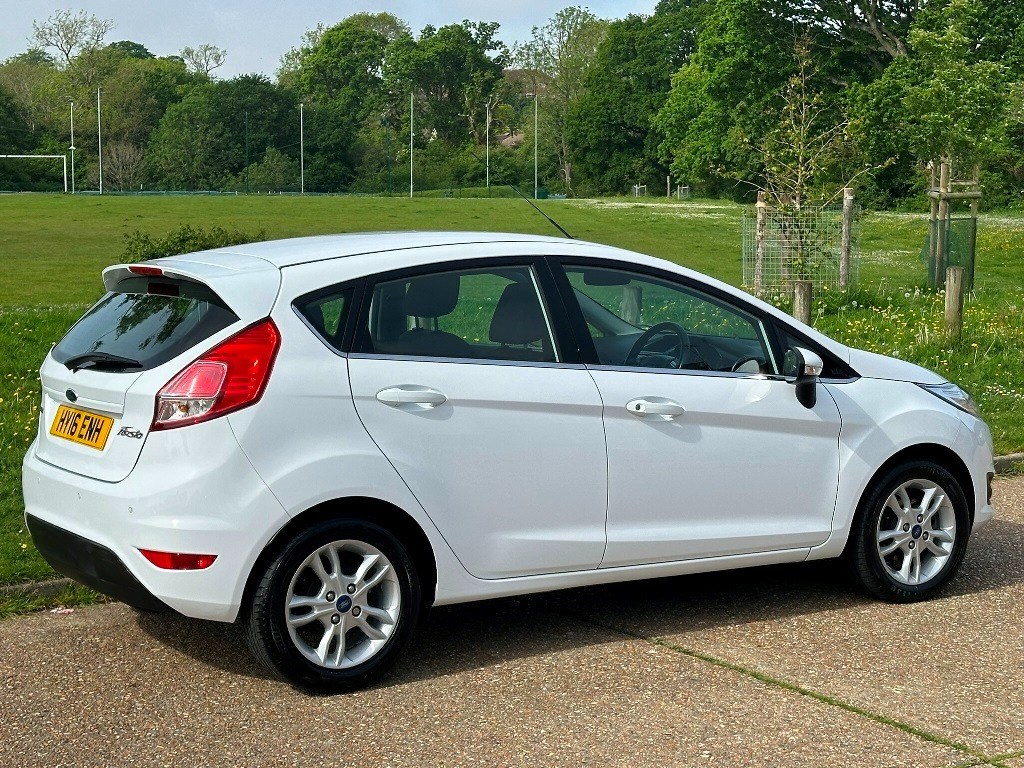 Ford Fiesta Listing Image