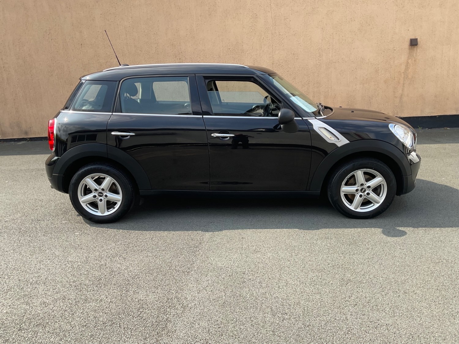 MINI Countryman Listing Image