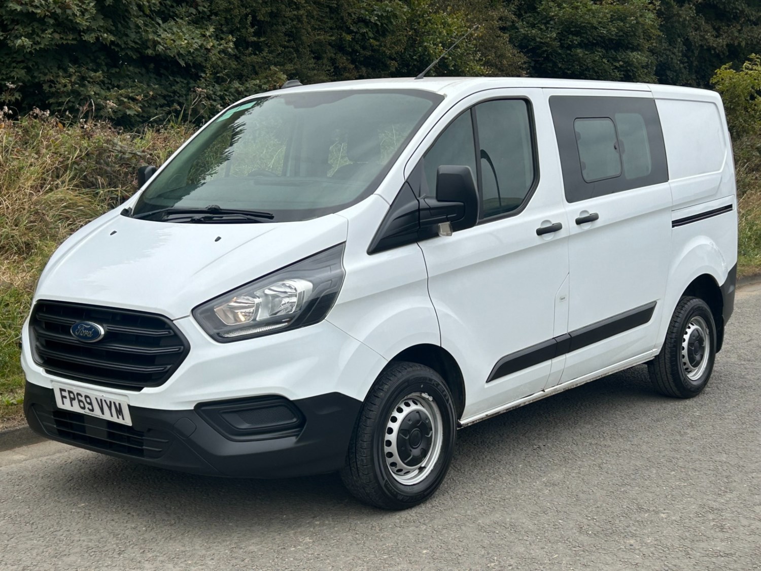 Ford Transit Custom Listing Image