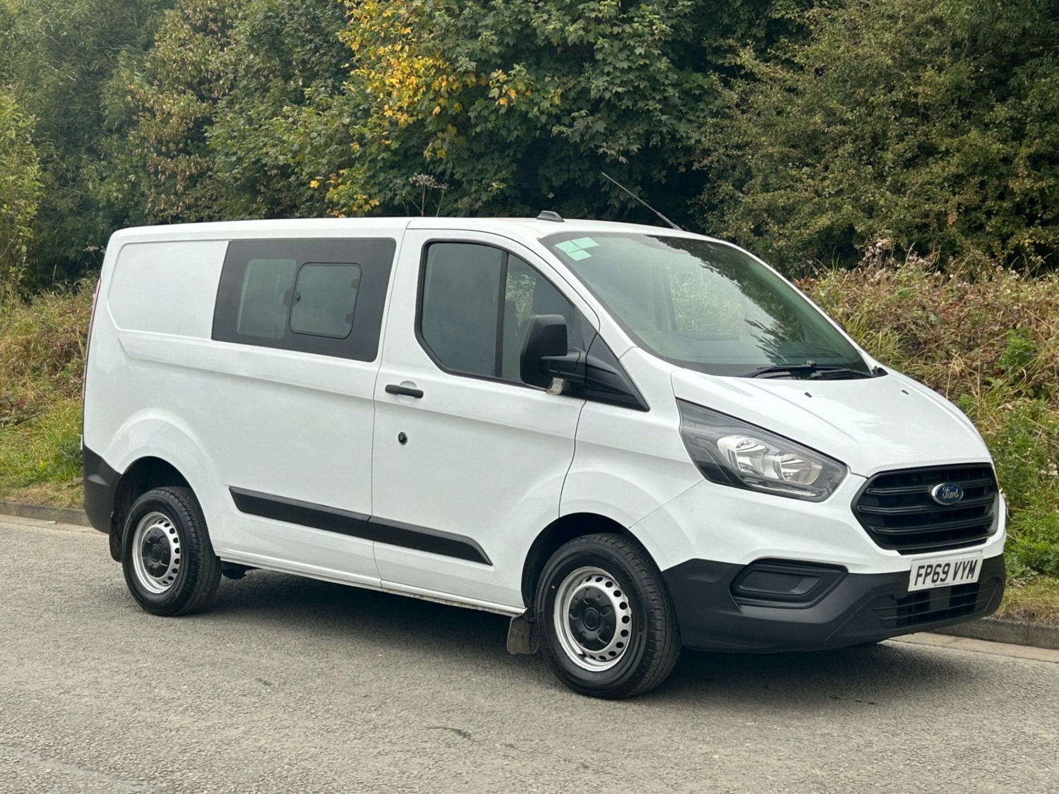 Ford Transit Custom Listing Image