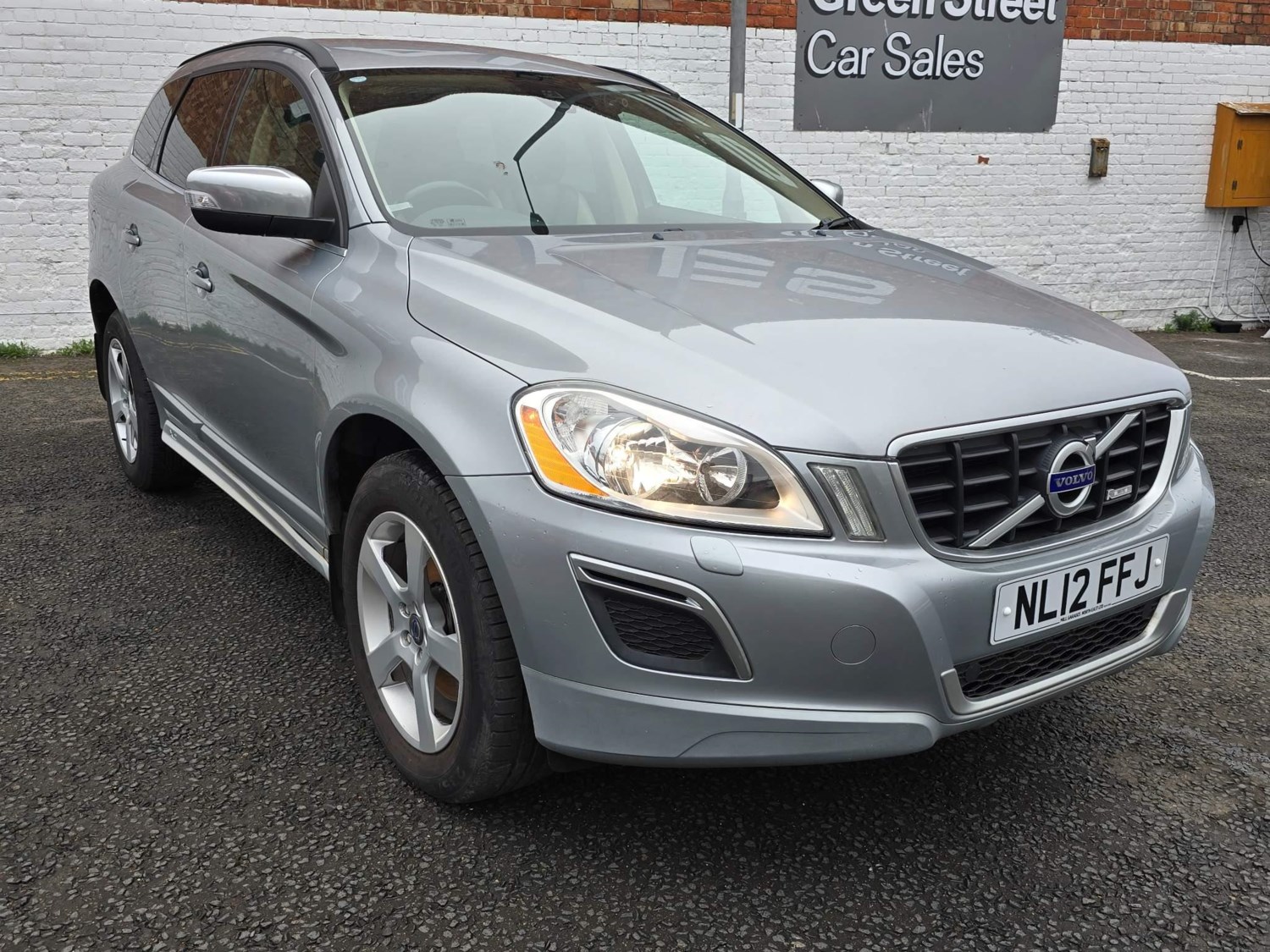 Volvo XC60 Listing Image