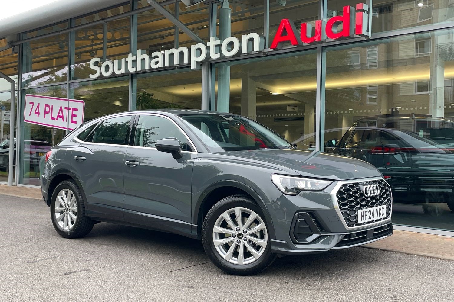 Audi Q3 Listing Image