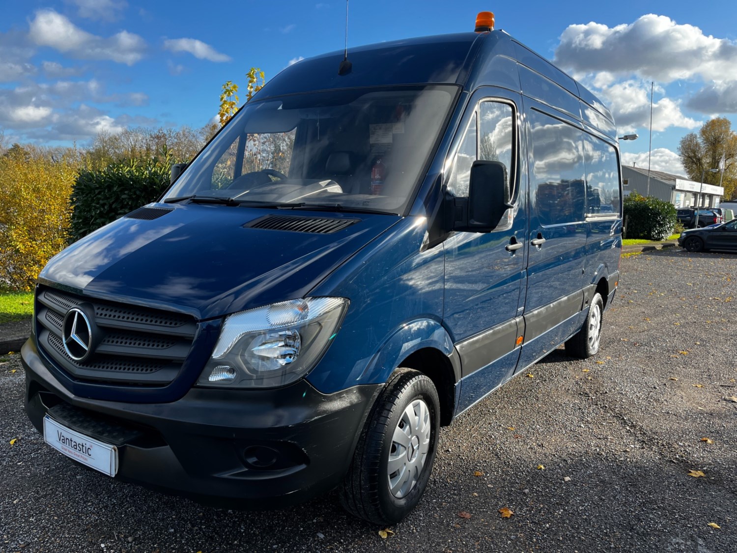 Mercedes-Benz Sprinter Listing Image