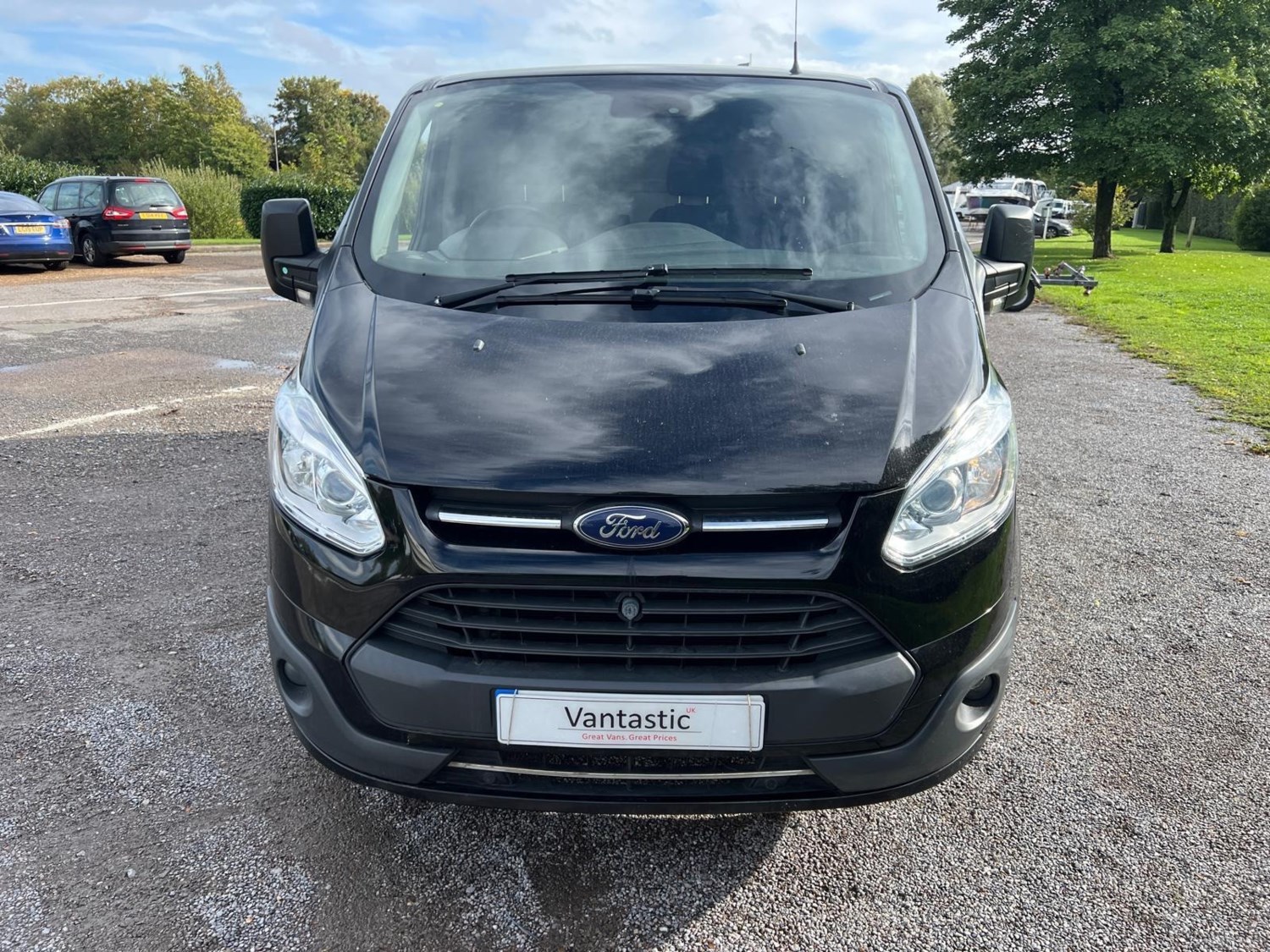 Ford Transit Custom Listing Image