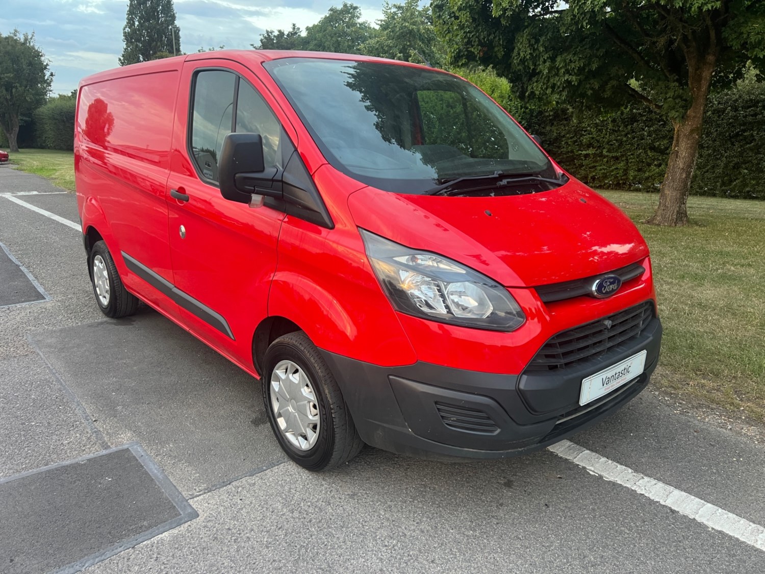 Ford Transit Custom Listing Image