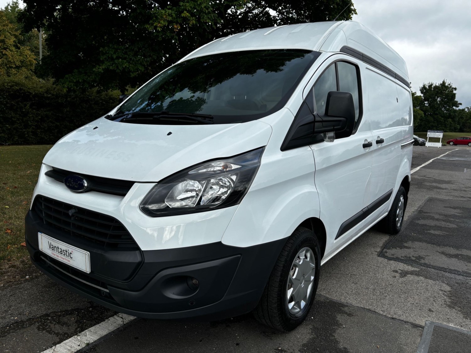 Ford Transit Custom Listing Image