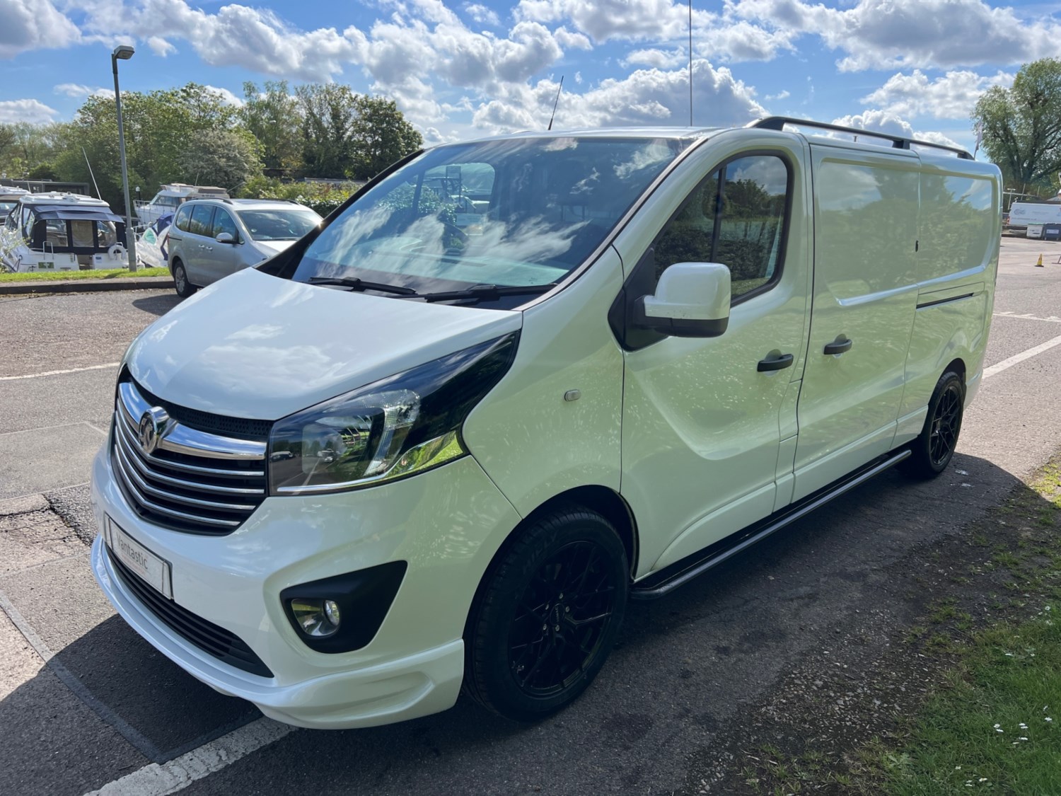 Vauxhall Vivaro Listing Image