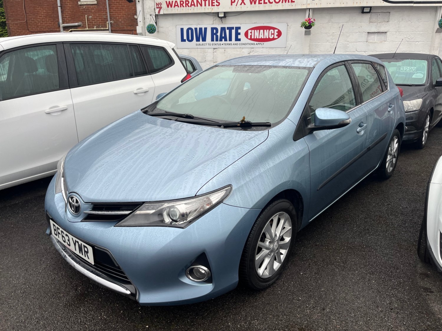 Toyota Auris Listing Image