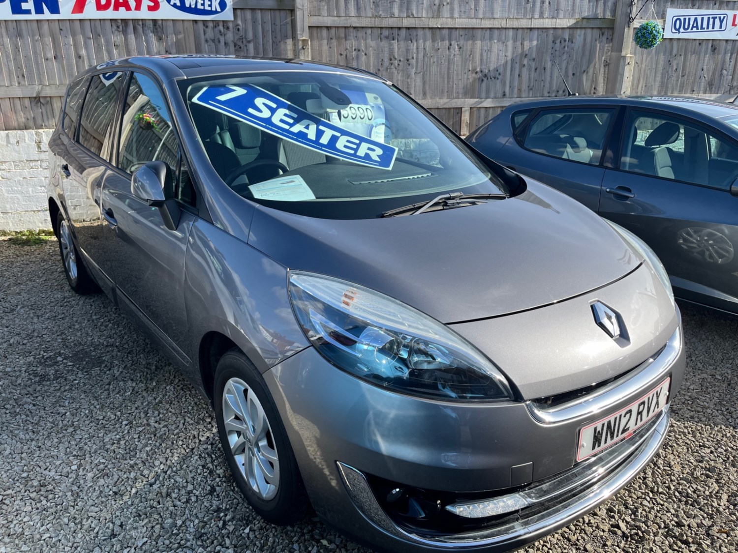 Renault Grand Scenic Listing Image