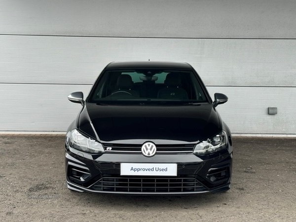 Volkswagen Golf Listing Image