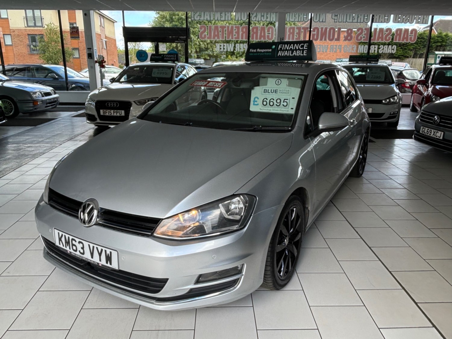 Volkswagen Golf Listing Image