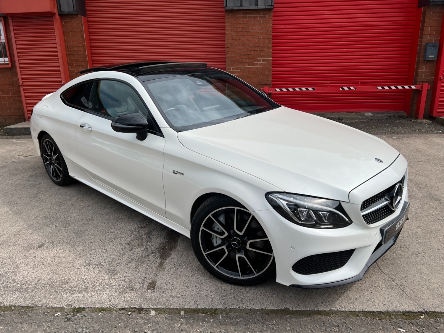 Mercedes-Benz C-Class Listing Image