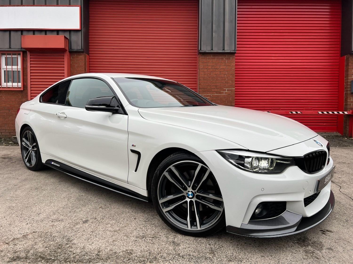 BMW 4 Series Listing Image