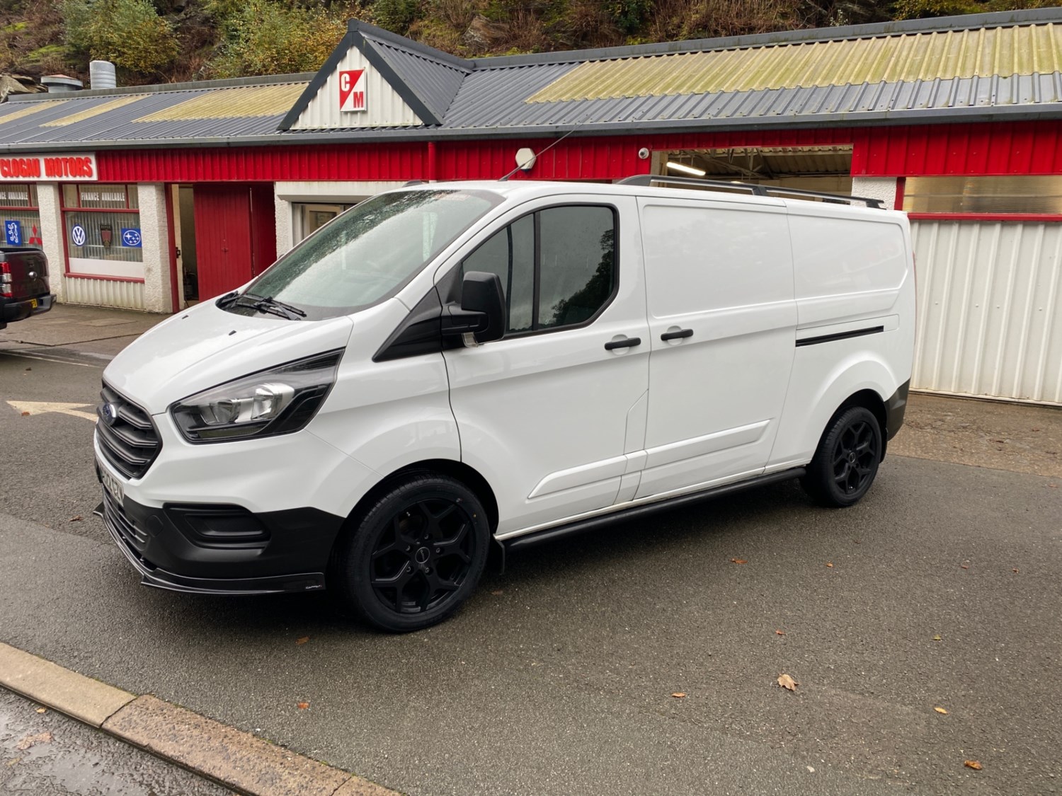 Ford Transit Custom Listing Image