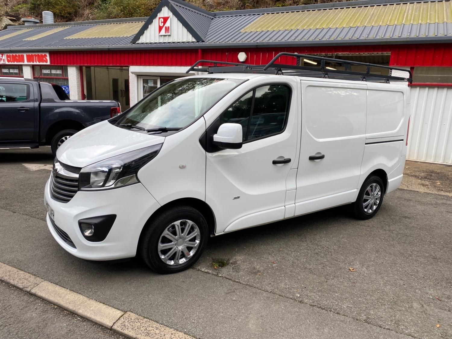 Vauxhall Vivaro Listing Image